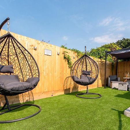 Exquisite Cardiff Apartments- With Garden Lounge & Games Room Exterior foto