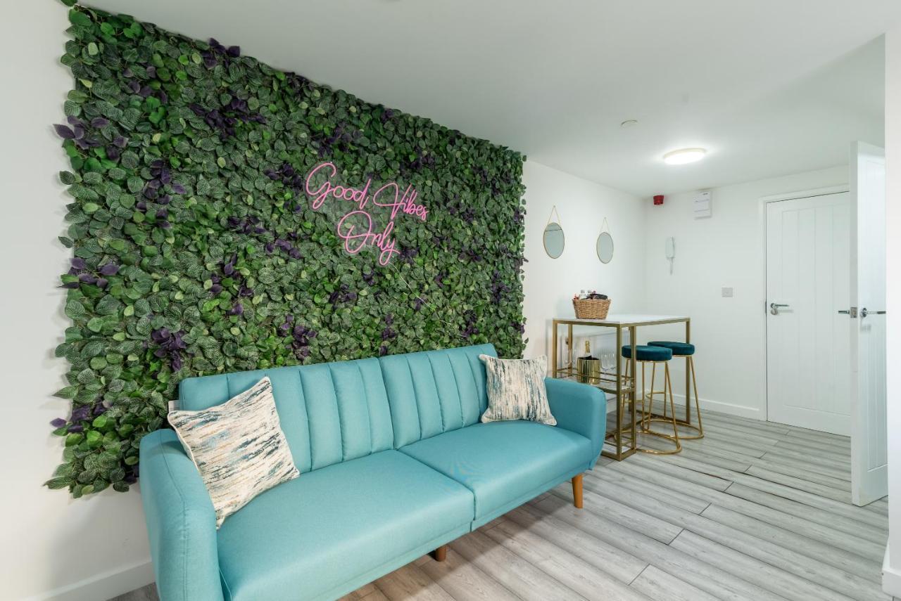 Exquisite Cardiff Apartments- With Garden Lounge & Games Room Exterior foto